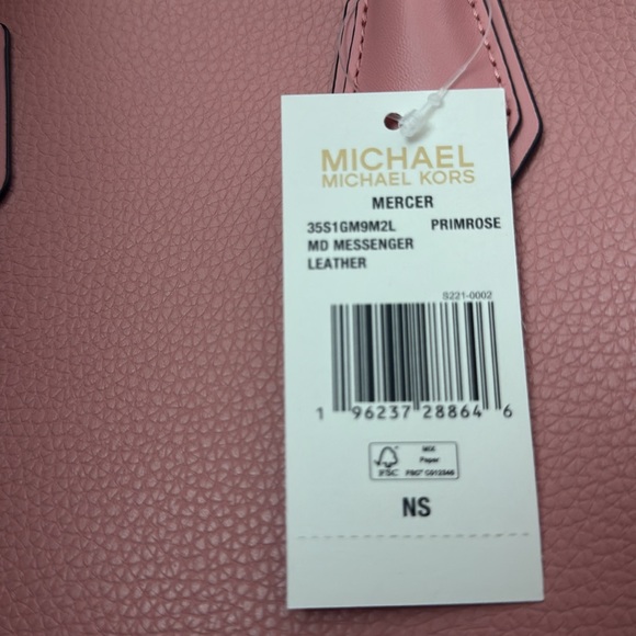 Michael Kors Mercer Pebble Leather Crossbody Bag. Color: Primrose - Picture 10 of 10